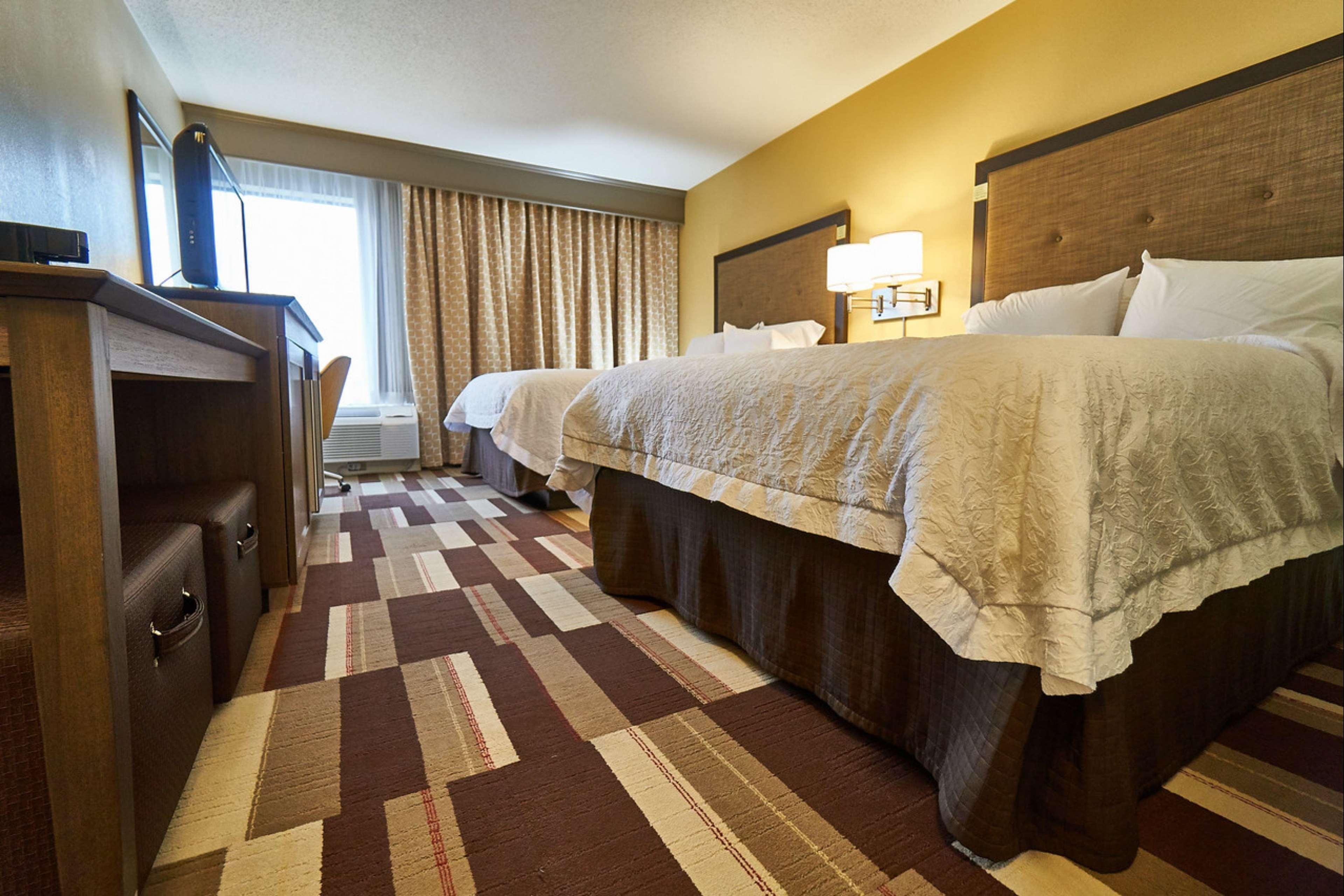Hampton Inn Uniontown Εξωτερικό φωτογραφία