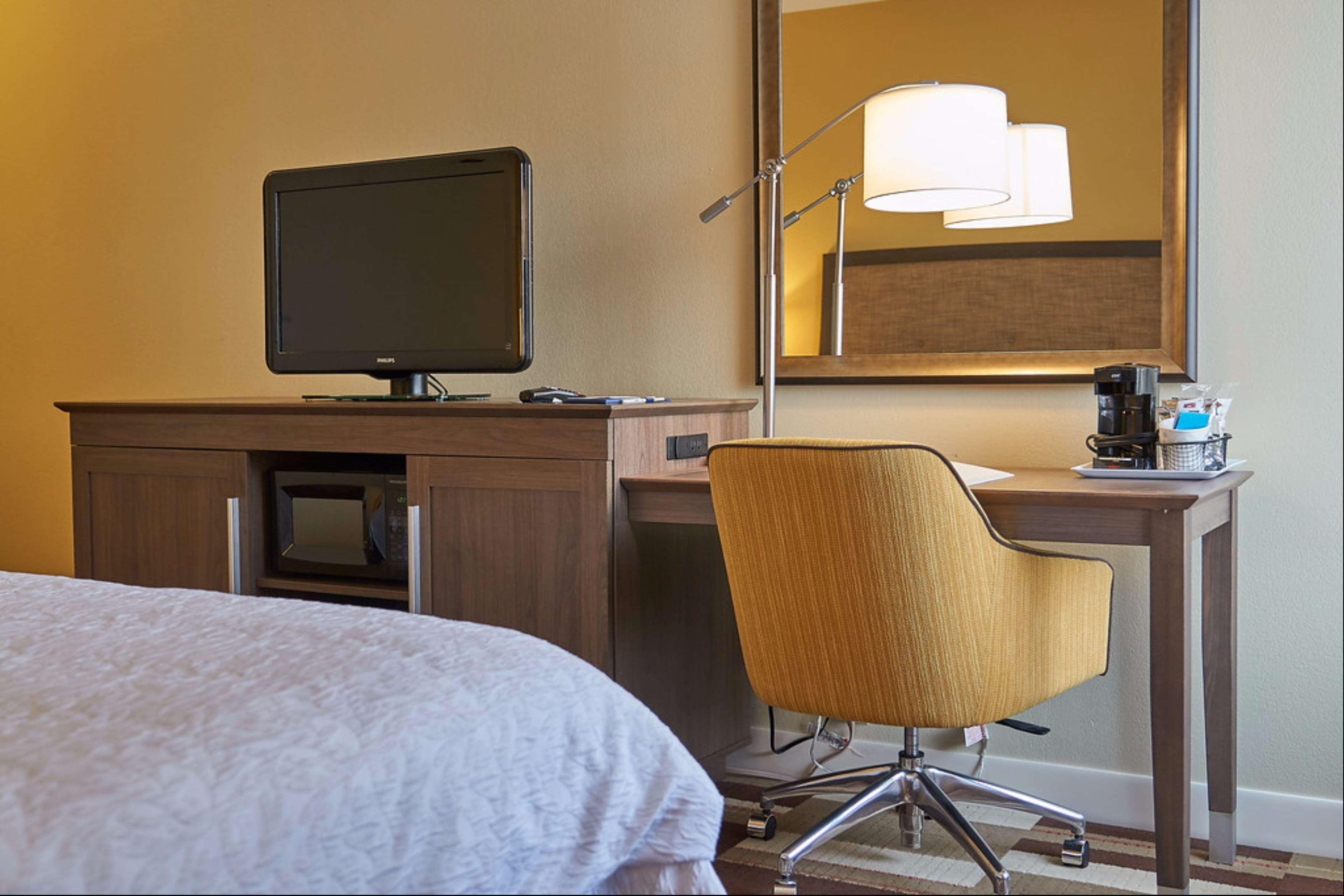 Hampton Inn Uniontown Εξωτερικό φωτογραφία